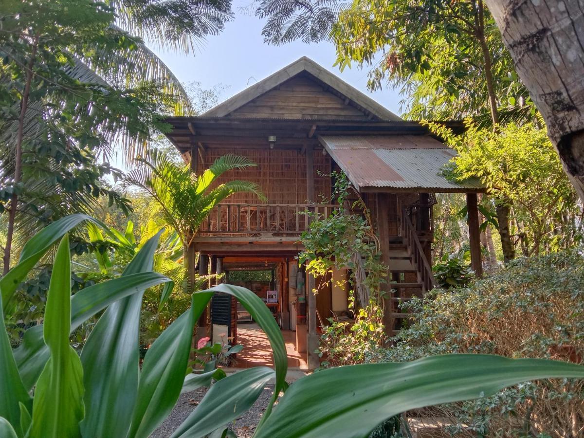 O'Hamok Family Homestay Battambang Esterno foto