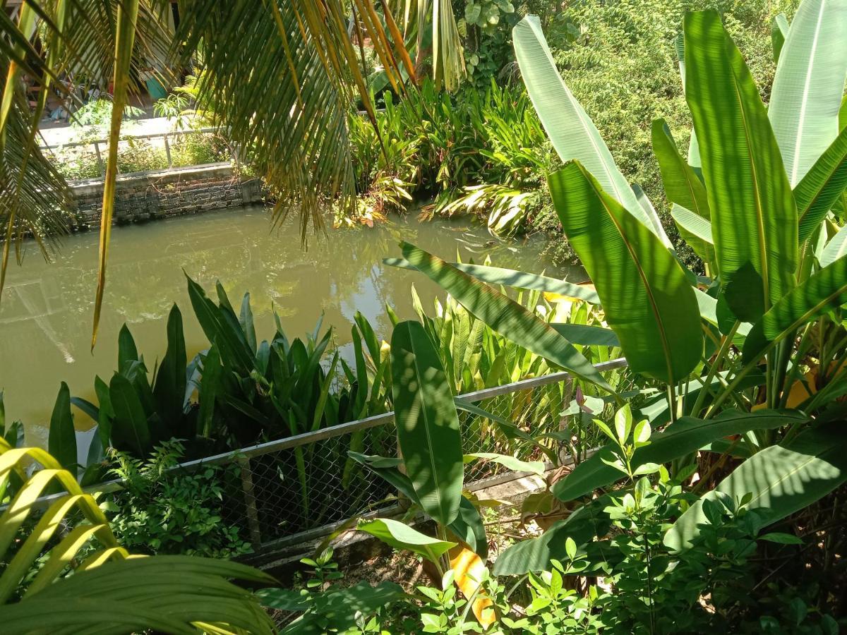 O'Hamok Family Homestay Battambang Esterno foto