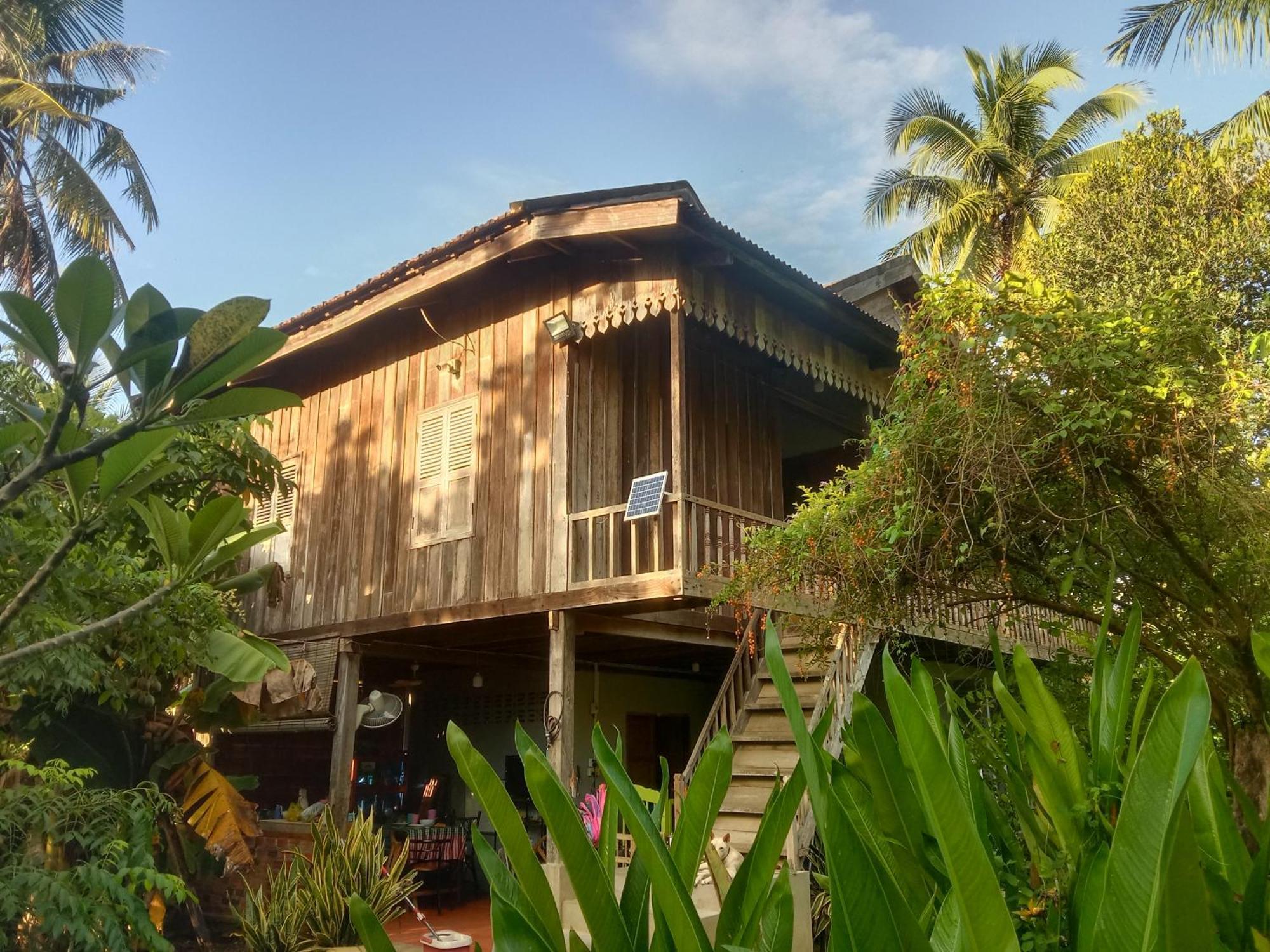 O'Hamok Family Homestay Battambang Esterno foto